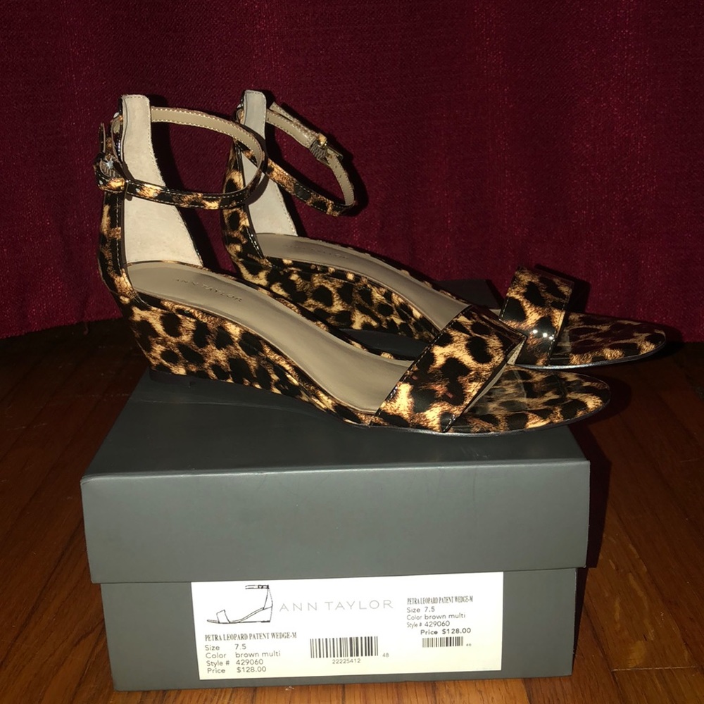 NIB Ann Taylor Petra Leopard Patent Wedge Sandals